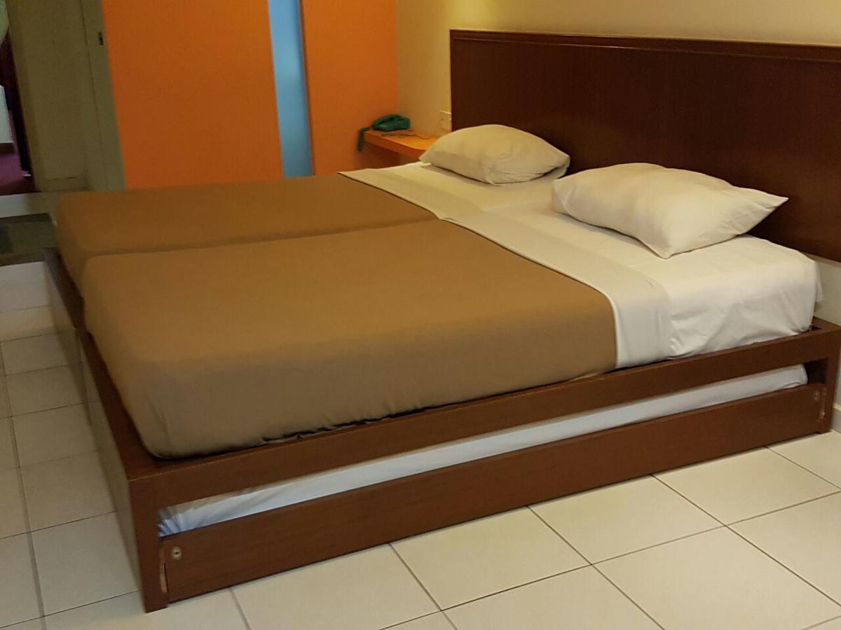 Newbridge Hotel Malacca Kültér fotó