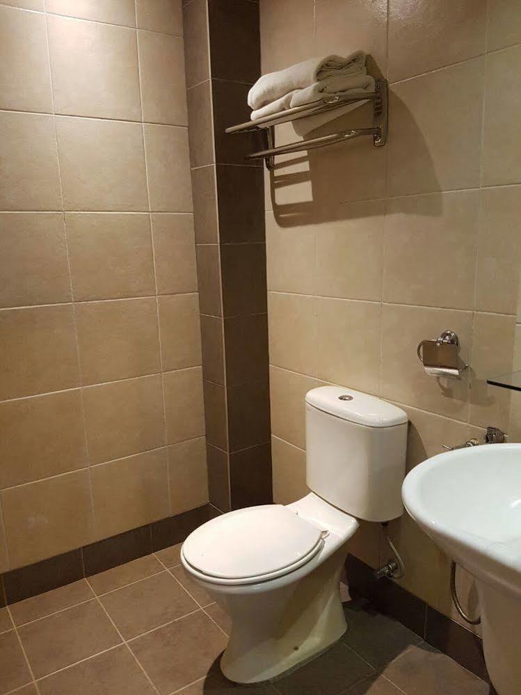 Newbridge Hotel Malacca Kültér fotó